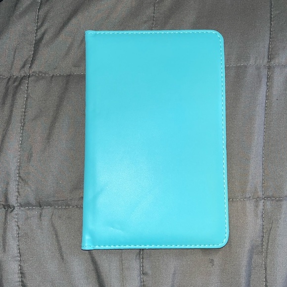 Server Book - like new - Picture 1 of 2